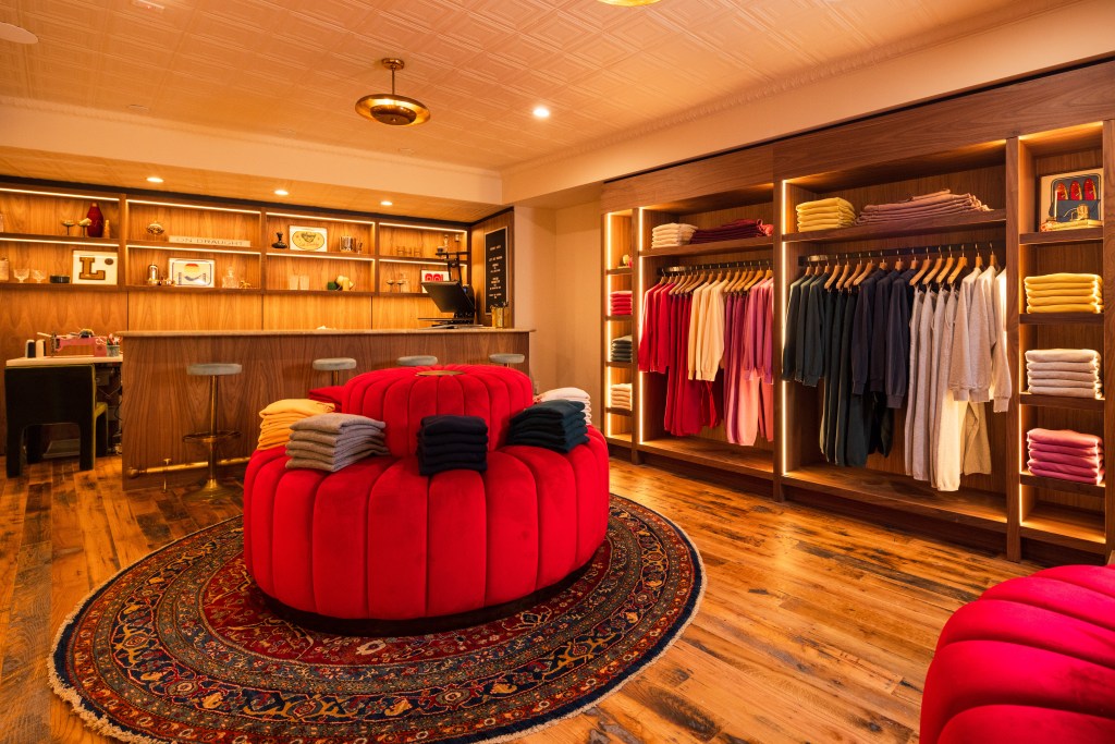 This image has an empty alt attribute; its file name is 2025_10_13_ML-Nolita_Patch-Bar-9454.jpg